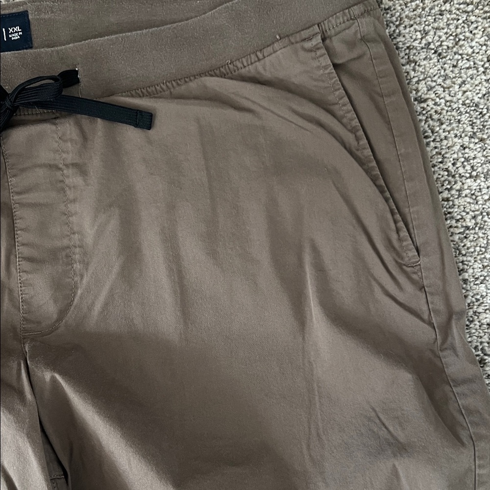 Abercrombie & Fitch Brown Shorts - Picture 3 of 6